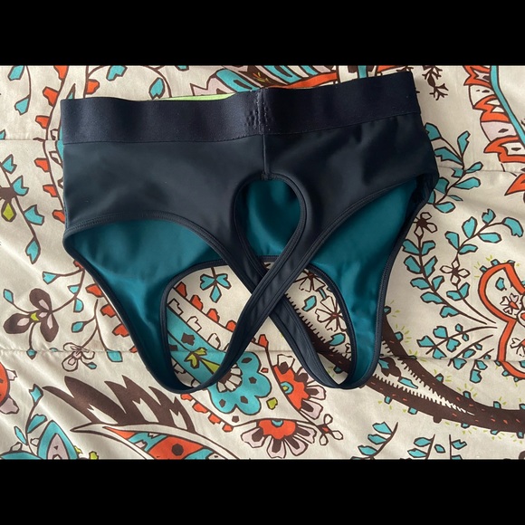 Under armor bra green - Picture 4 of 4